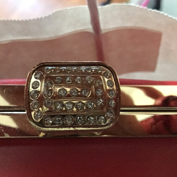 Red Handbag - Picture 3 of 3